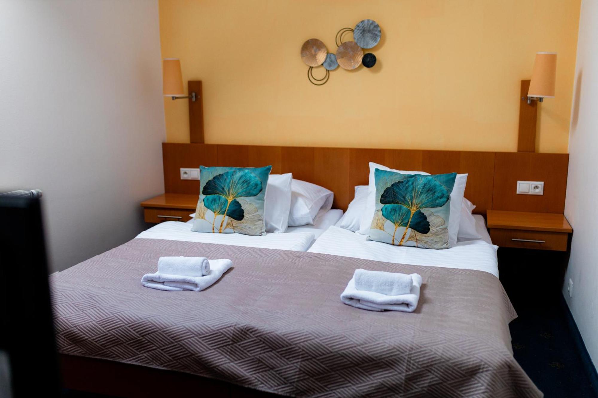 Hotel Apollon Litoměřice Esterno foto