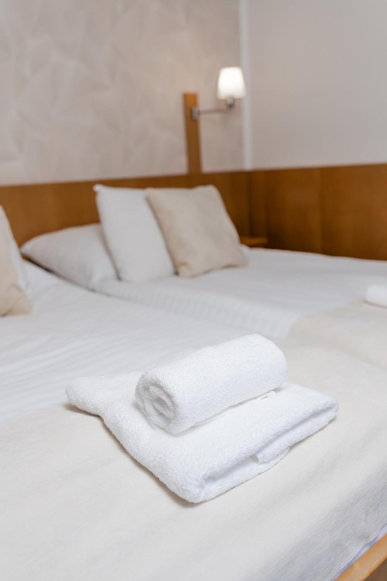 Hotel Apollon Litoměřice Esterno foto