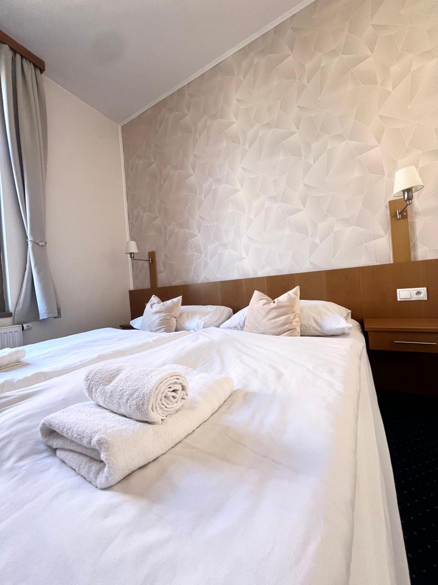 Hotel Apollon Litoměřice Esterno foto